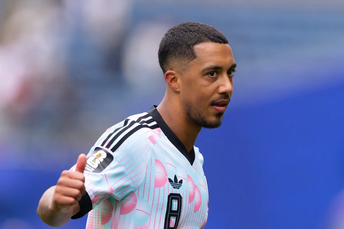 Manchester United Close to Signing Youri Tielemans