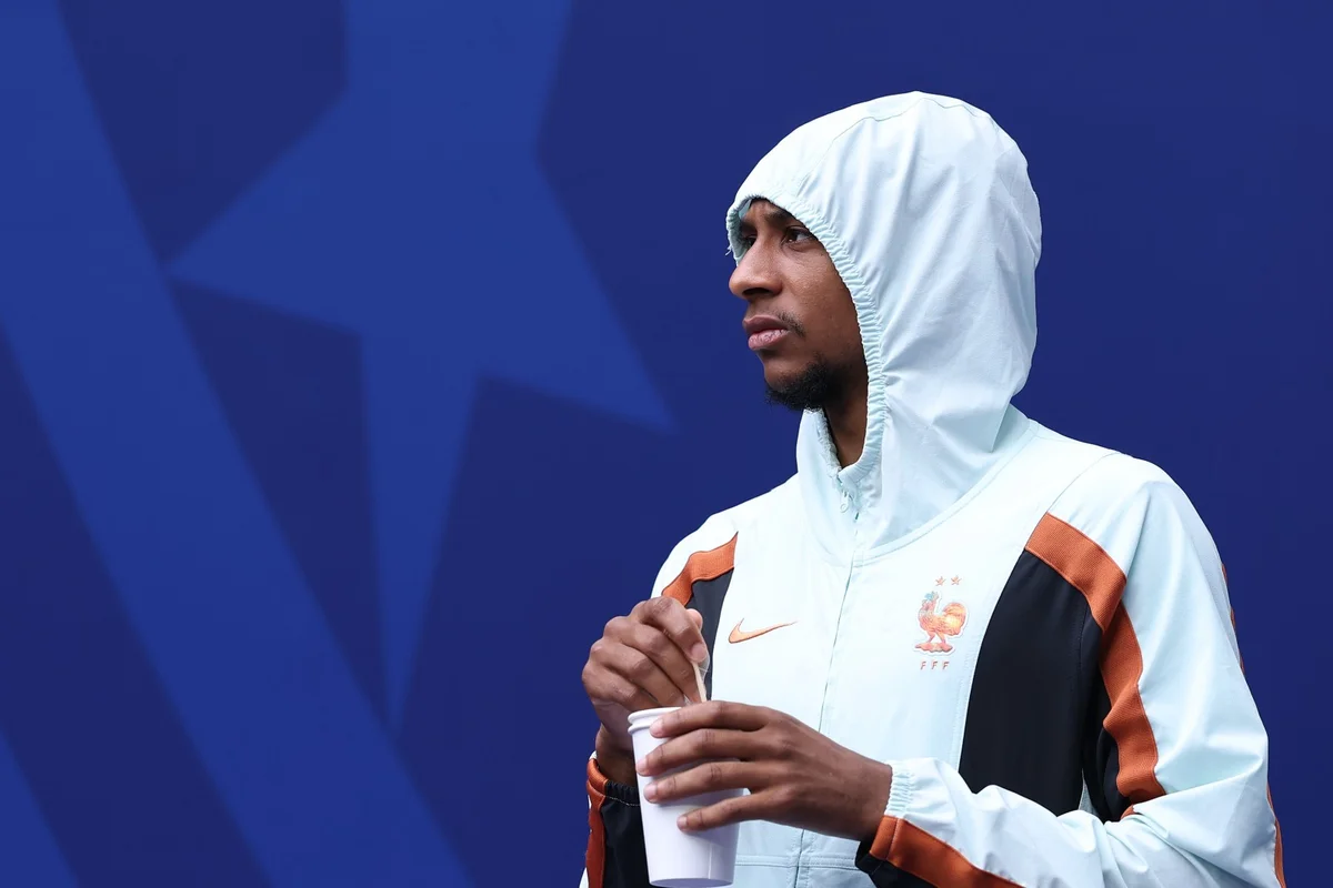 Potential Tensions at Bayern Munich Over Michael Olise's Role