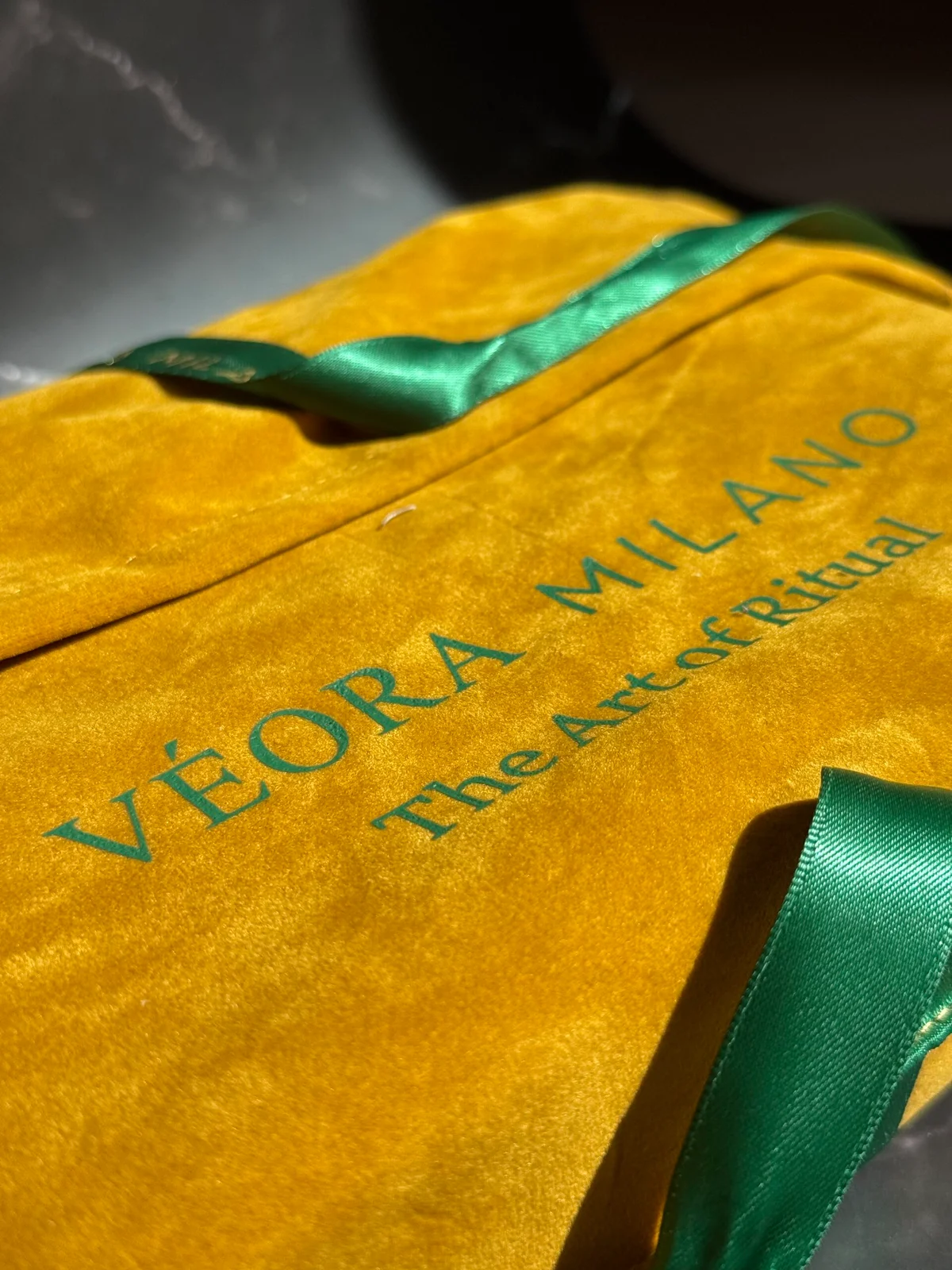 Véora Milano Review: Luxury Skincare Between Biotechnology and Sensory Ritual